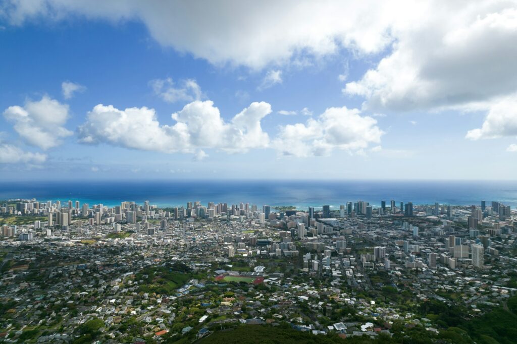 Panoramic view over Honolulu to the ocean